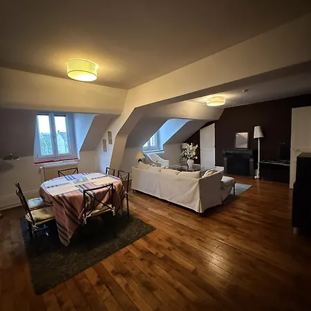 Le Drapeau Dijon-107m²-spacieux-tram-6 Couchages Apartmán *