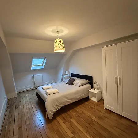 Apartmán Le Drapeau Dijon-107m²-spacieux-tram-6 Couchages Dijon